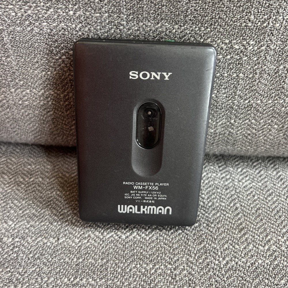 Sony Walkman WM-FX56 FM/AM Cassette Player Tape Untested Player Only